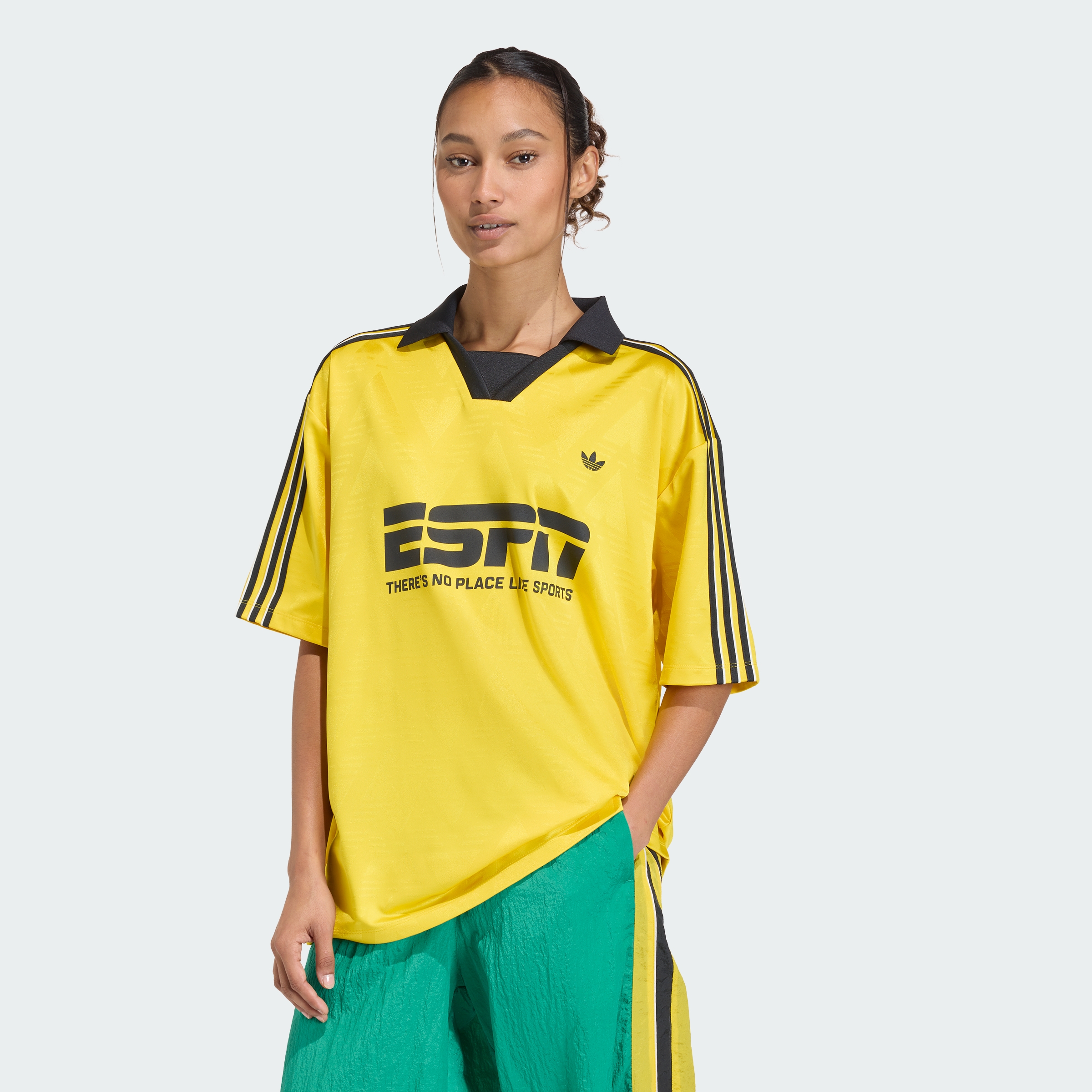 https://assets.adidas.com/images/9042af37b4284bfca78f09aee1291c27_9366/KC9115_000_plp_model.jpgKC9115_000_plp_model.jpg