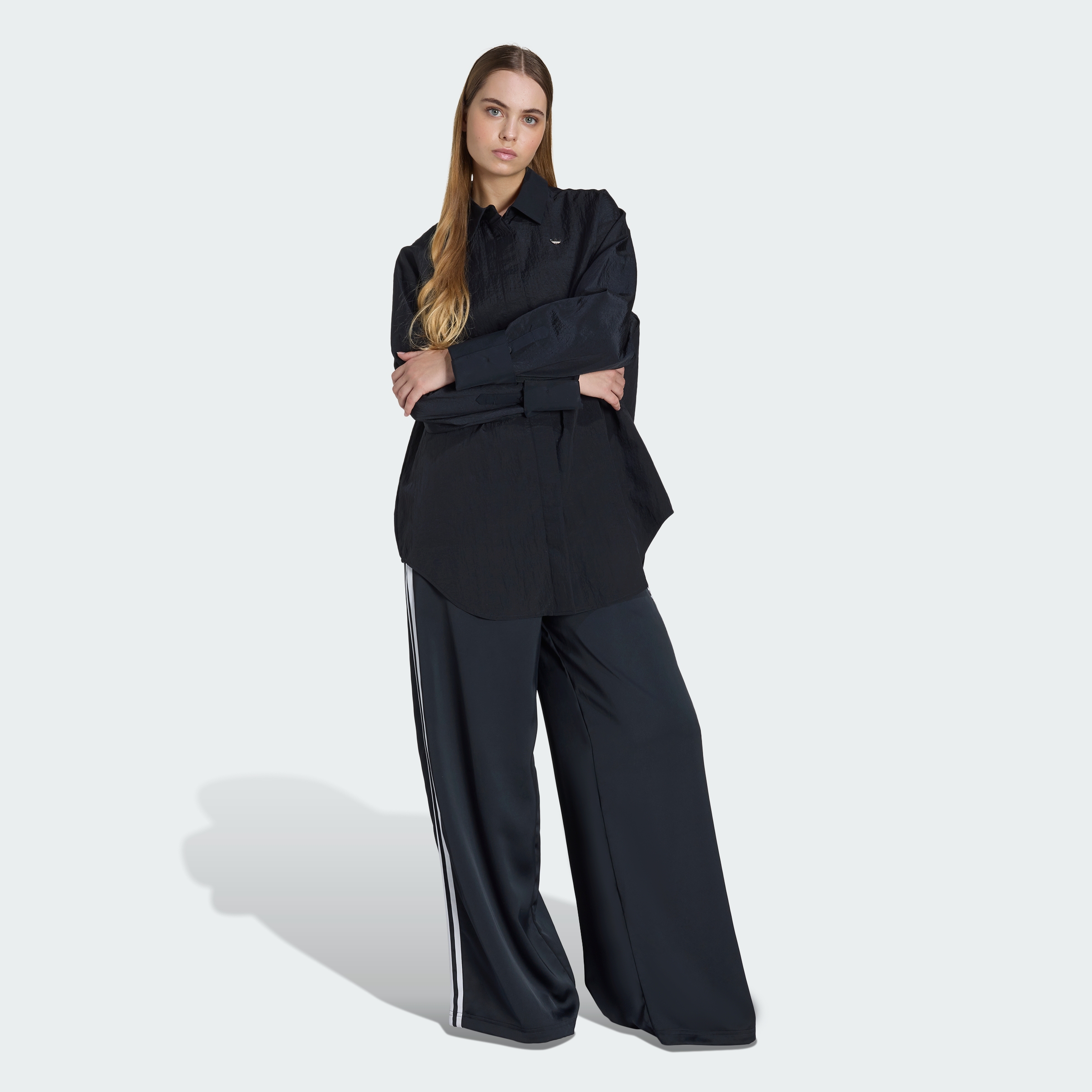 https://assets.adidas.com/images//04c9832c1cff495fb92272ac7fe8cc31_9366/KD2432_25_model.jpg