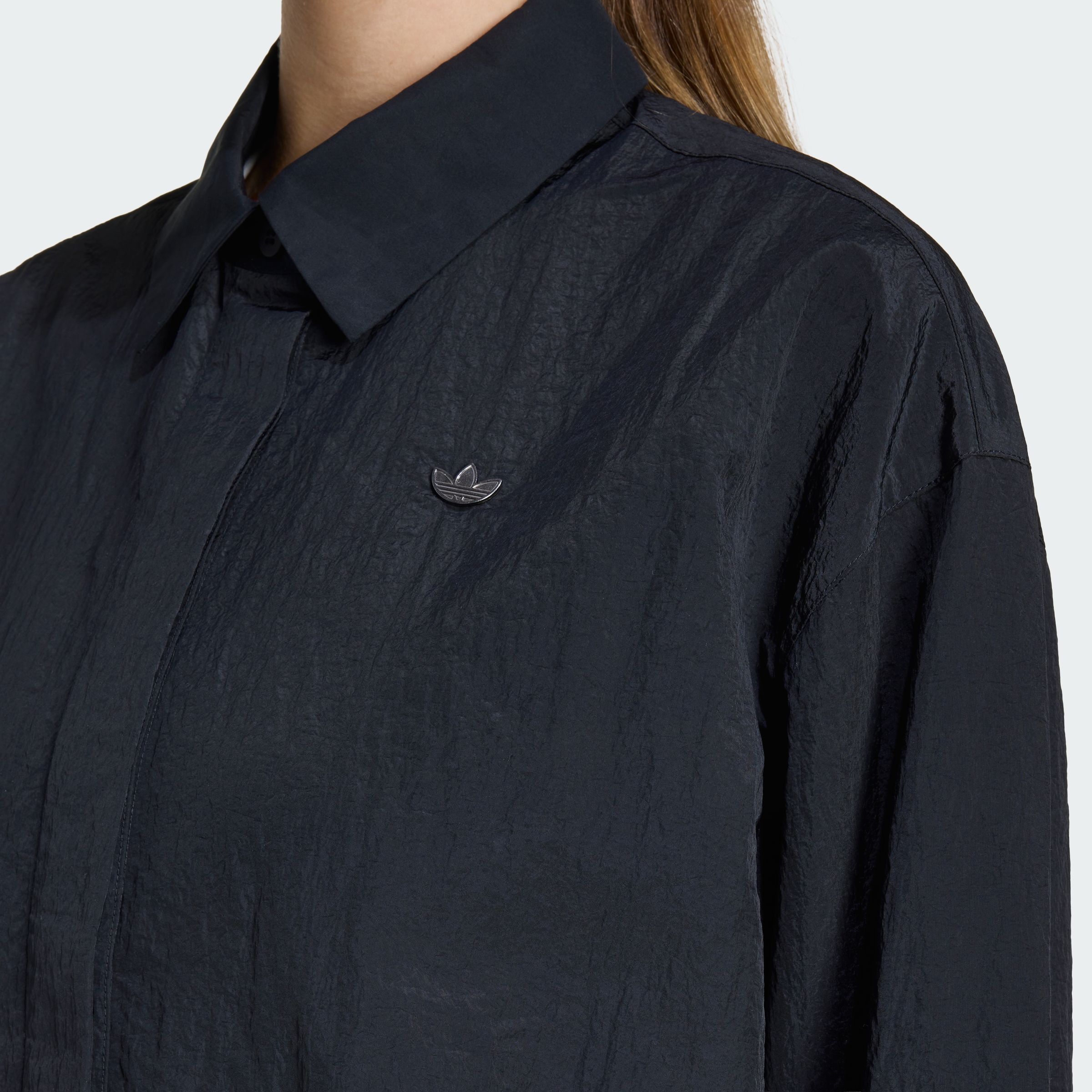 https://assets.adidas.com/images//e10cc0a21f014026908c108ae91060ba_9366/KD2432_41_detail.jpg