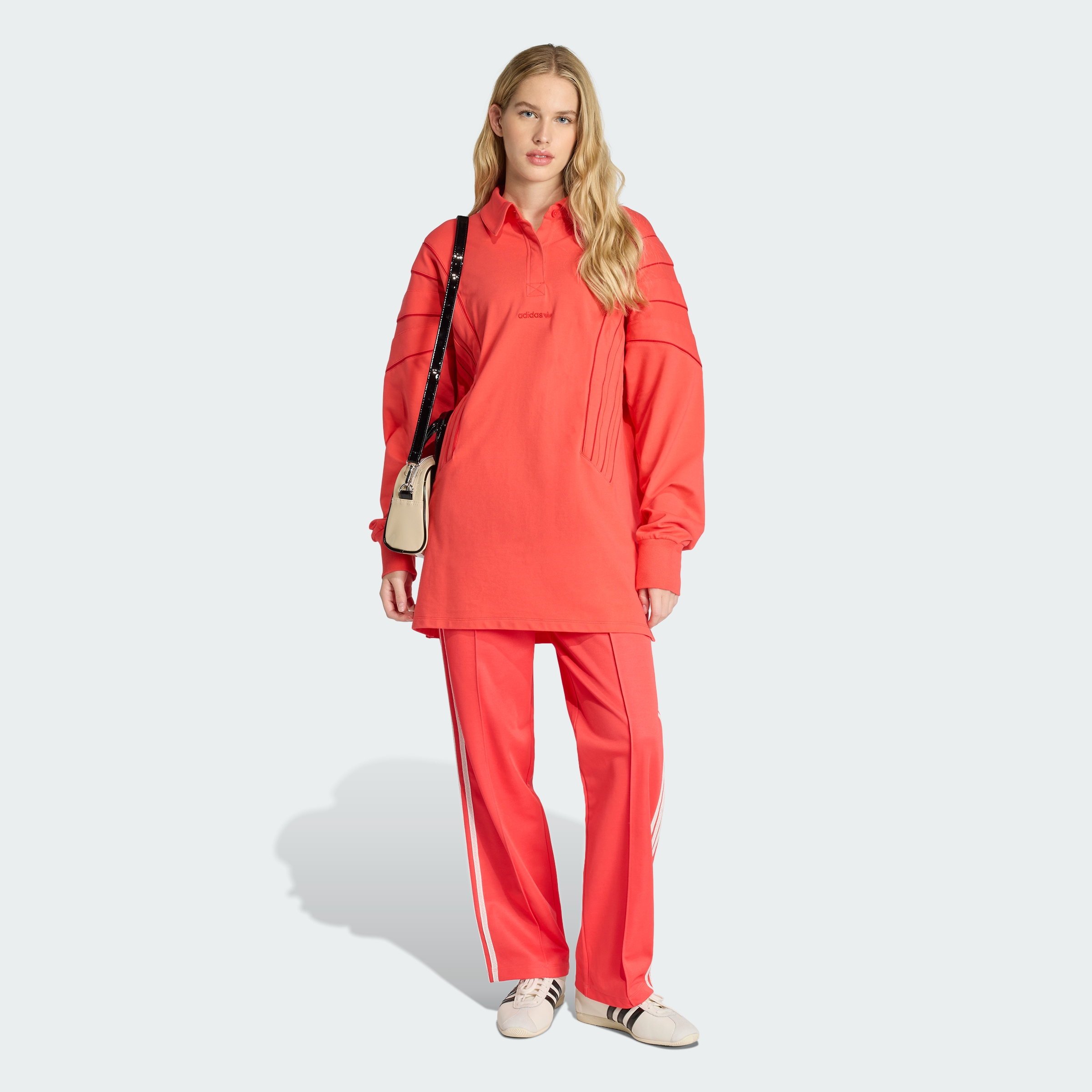 https://assets.adidas.com/images//2c5d5bb5b9eb40aba04e967a67c291f7_9366/KD4316_25_model.jpg