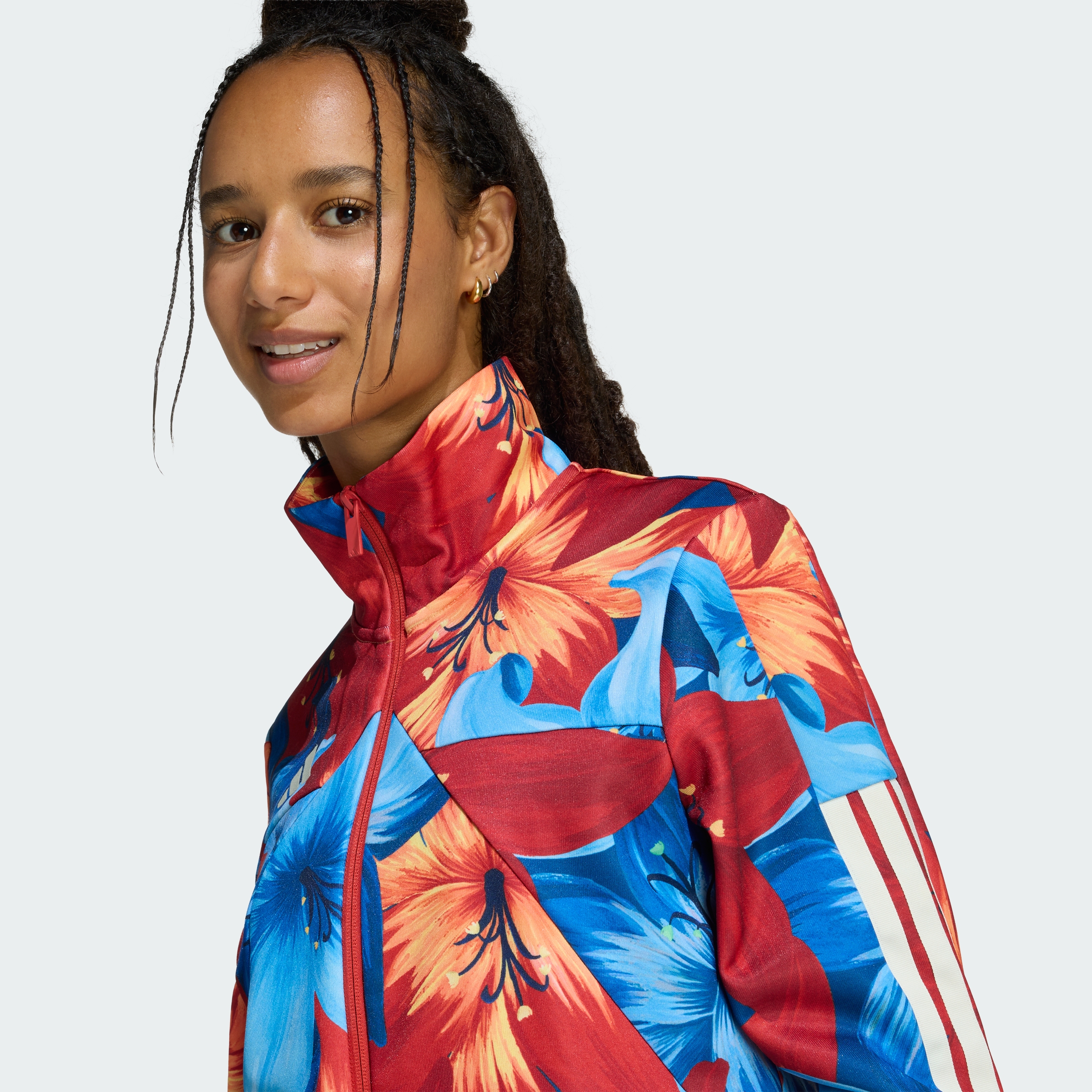 https://assets.adidas.com/images//66a85d6bdfbc468583b5af7d4a32cc46_9366/KD4635_42_detail.jpg