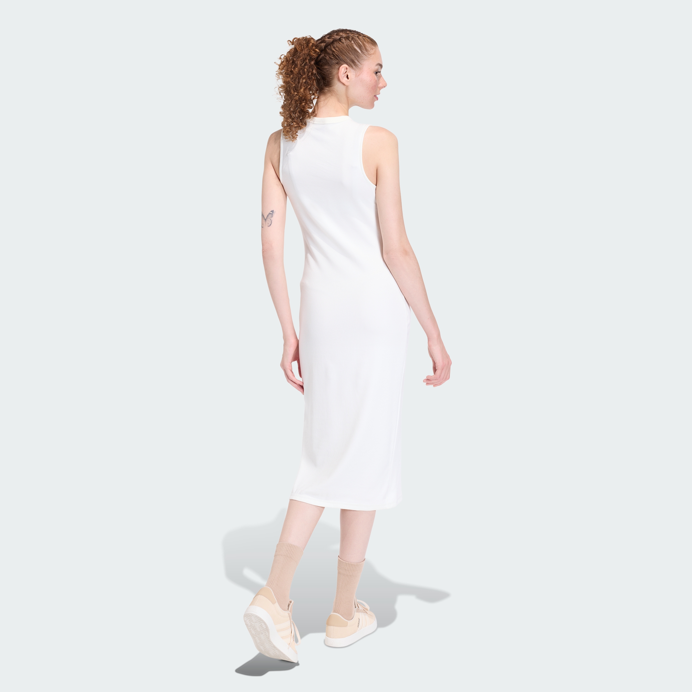 https://assets.adidas.com/images//4dcca9ef188a41418026c824001fd8e2_9366/KD6587_23_hover_model.jpg