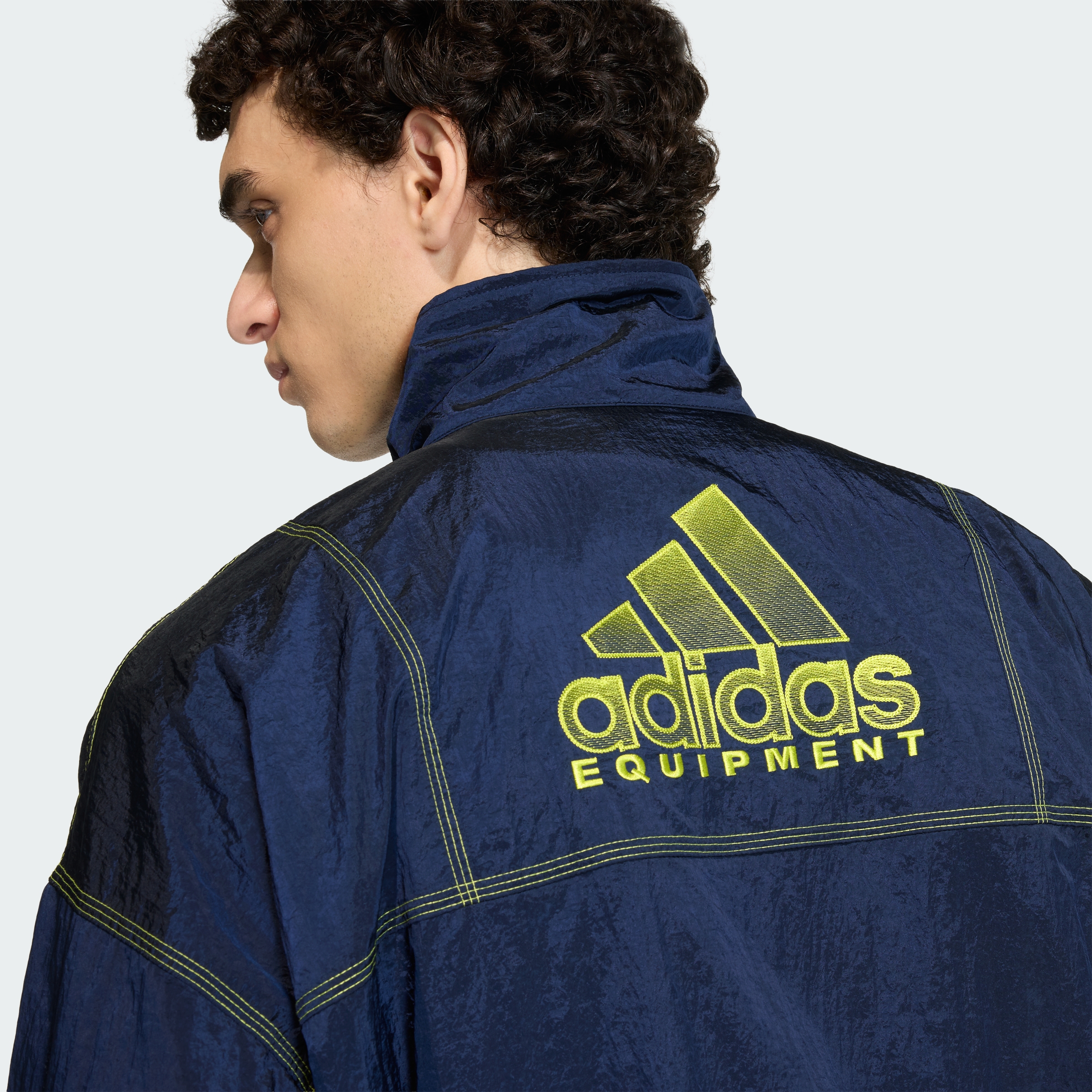 https://assets.adidas.com/images//62e7e13c19db4c379352700c5deddc8a_9366/KE1362_42_detail_hover.jpg