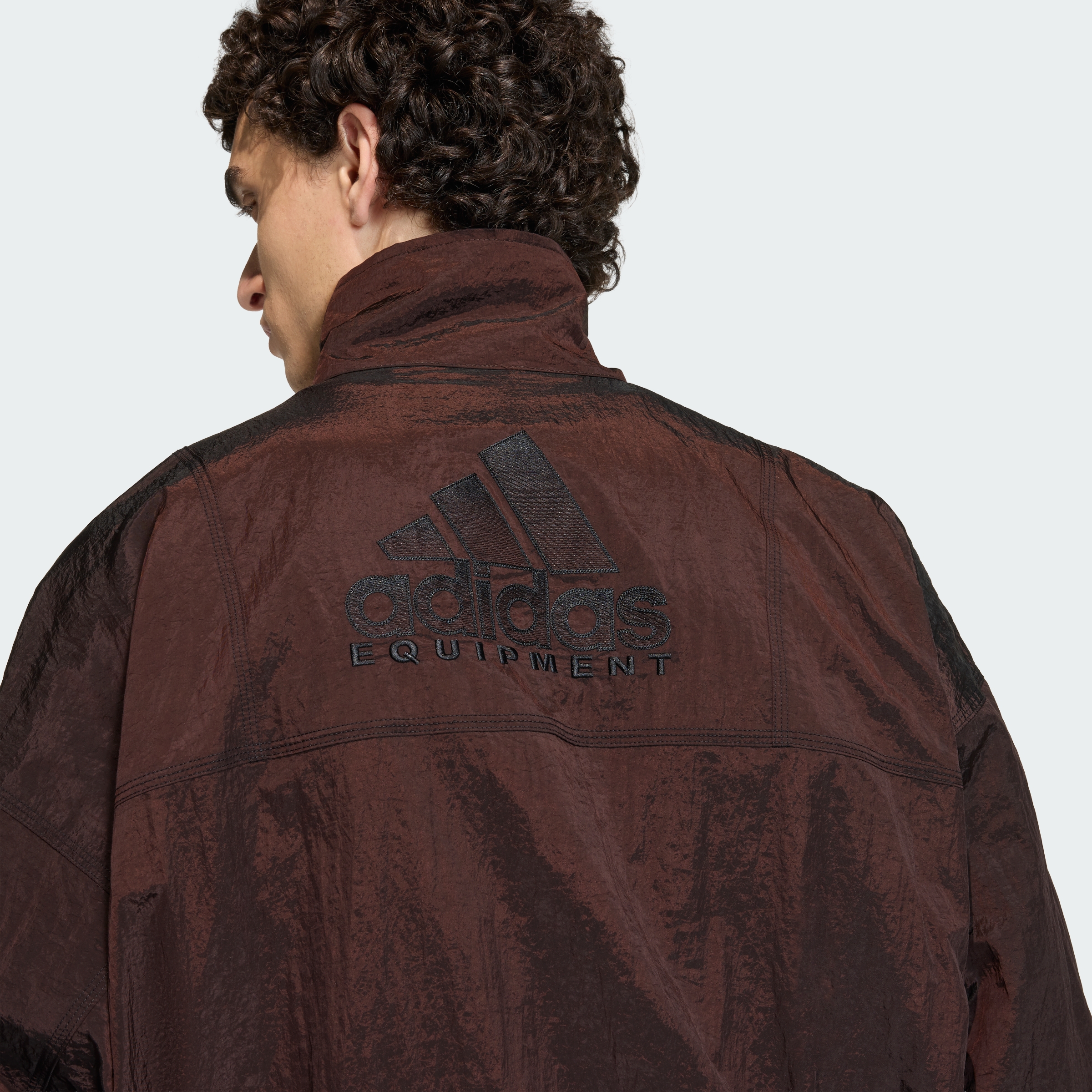 https://assets.adidas.com/images//084ccd015ce641d2956e630d9493189e_9366/KE1363_42_detail.jpg