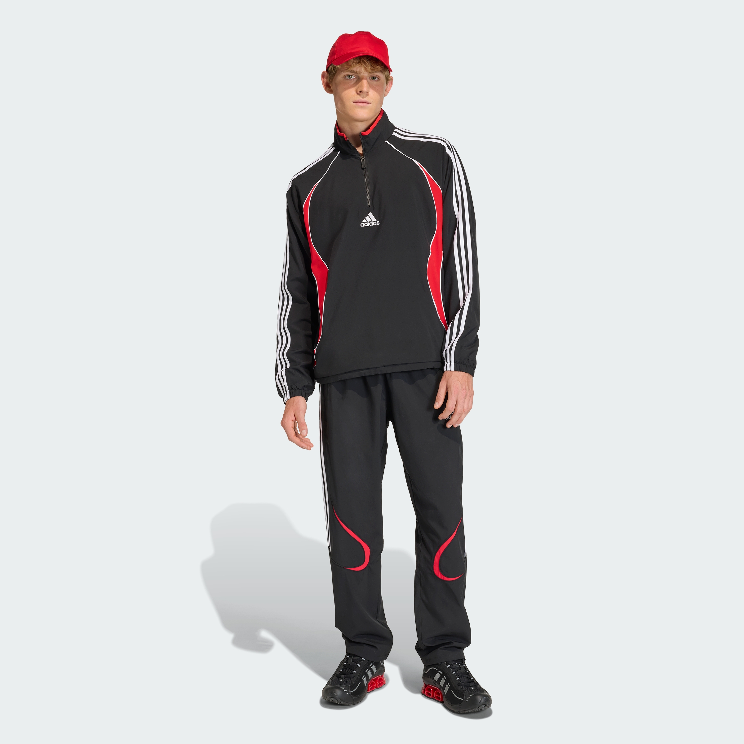 https://assets.adidas.com/images//7b748180e24b4e76b741b3decd56c03a_9366/KE2765_25_model.jpg