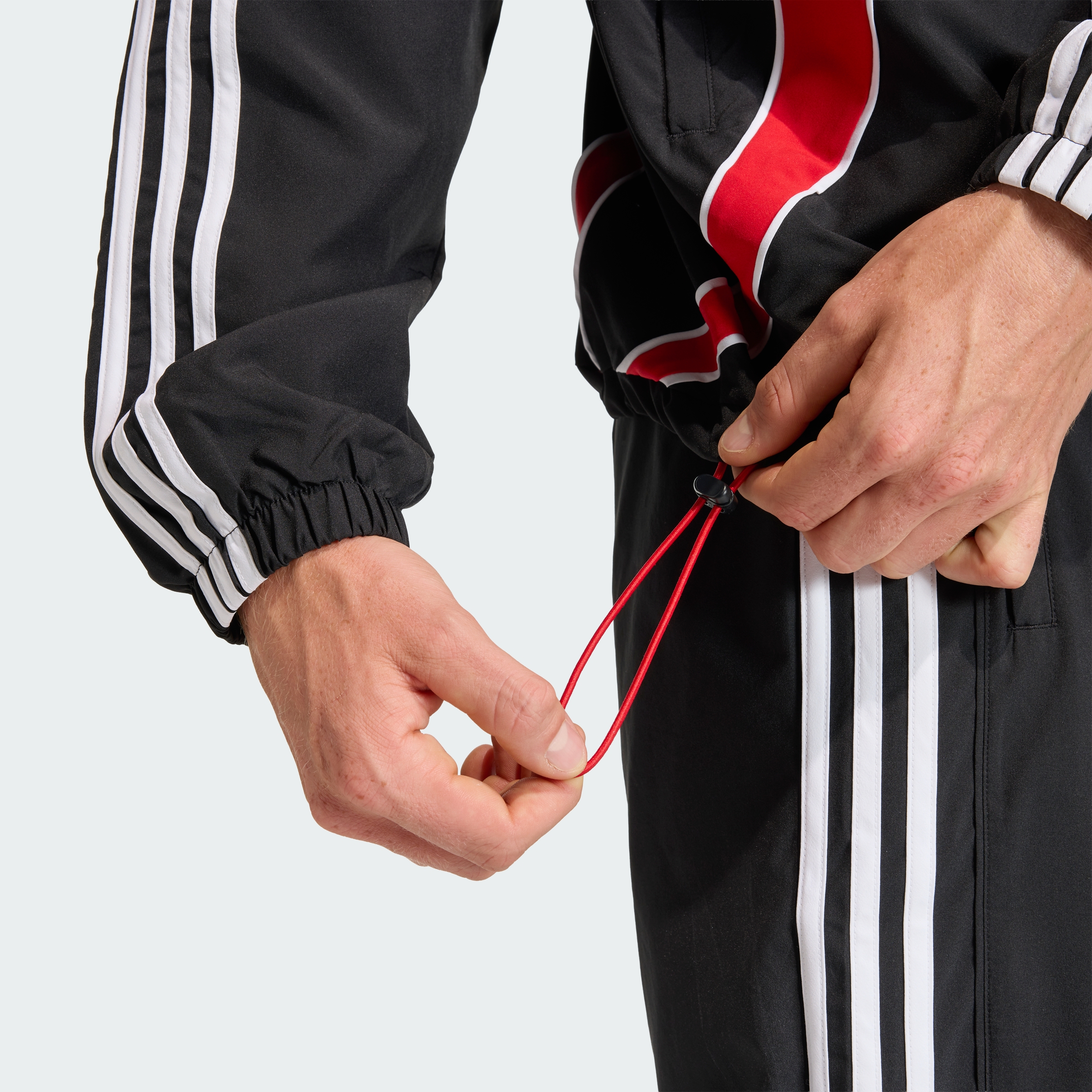 https://assets.adidas.com/images//ad1ca102982846ed9cdaa30448540cb1_9366/KE2765_42_detail.jpg