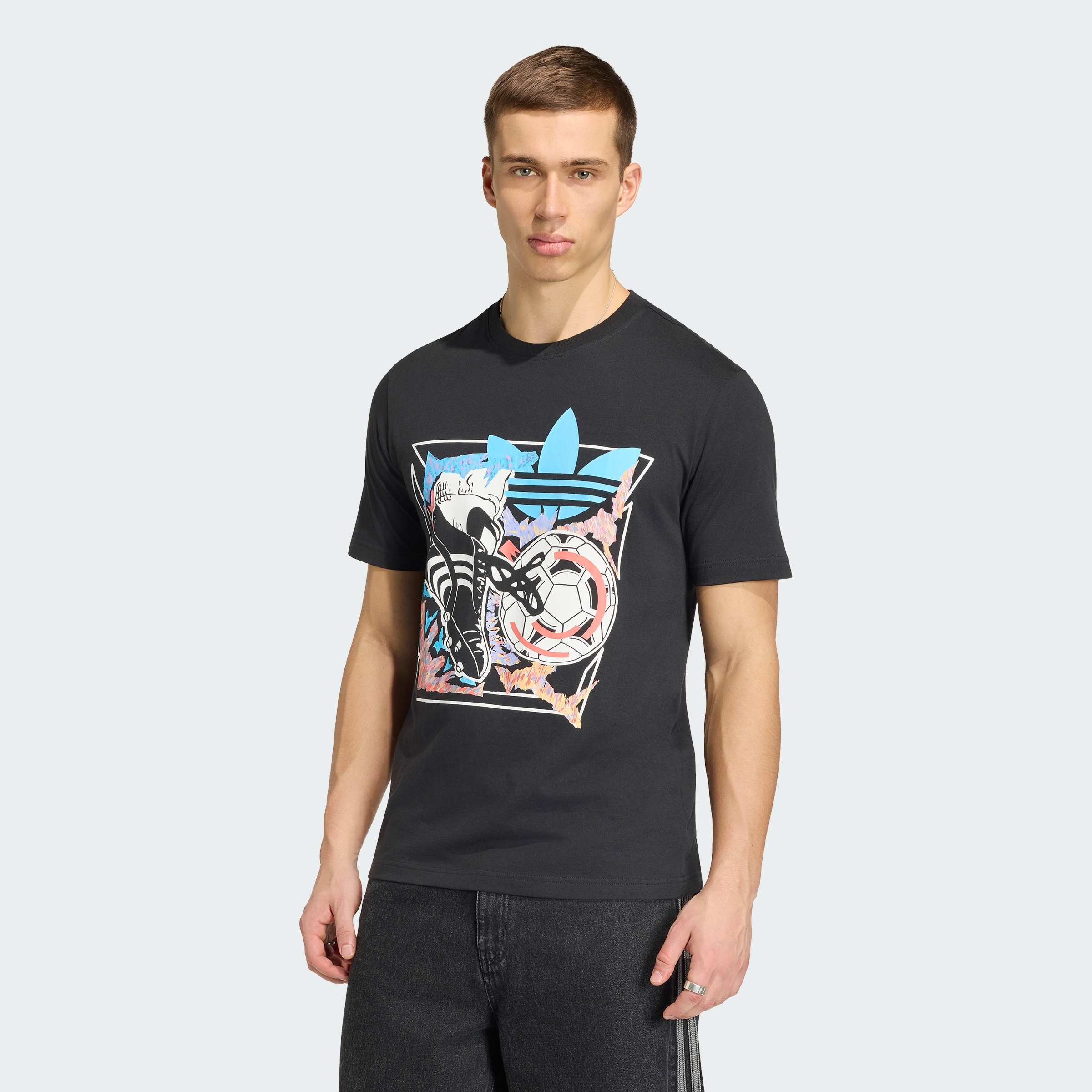https://assets.adidas.com/images/6b36dc41bbd34838af94bab4f2fbf00f_9366/KE2768_000_plp_model.jpgKE2768_000_plp_model.jpg