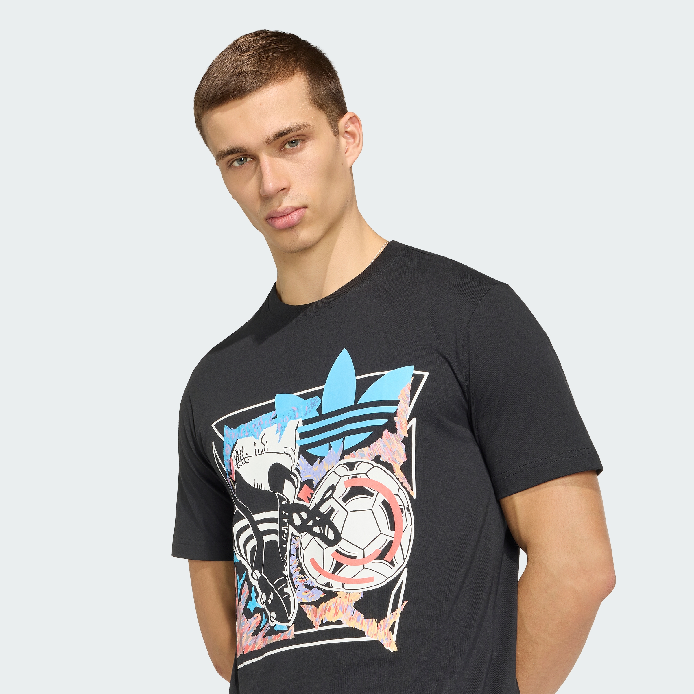 https://assets.adidas.com/images//2ed547b59cf642019c9ac5ce695dc69f_9366/KE2768_41_detail.jpg