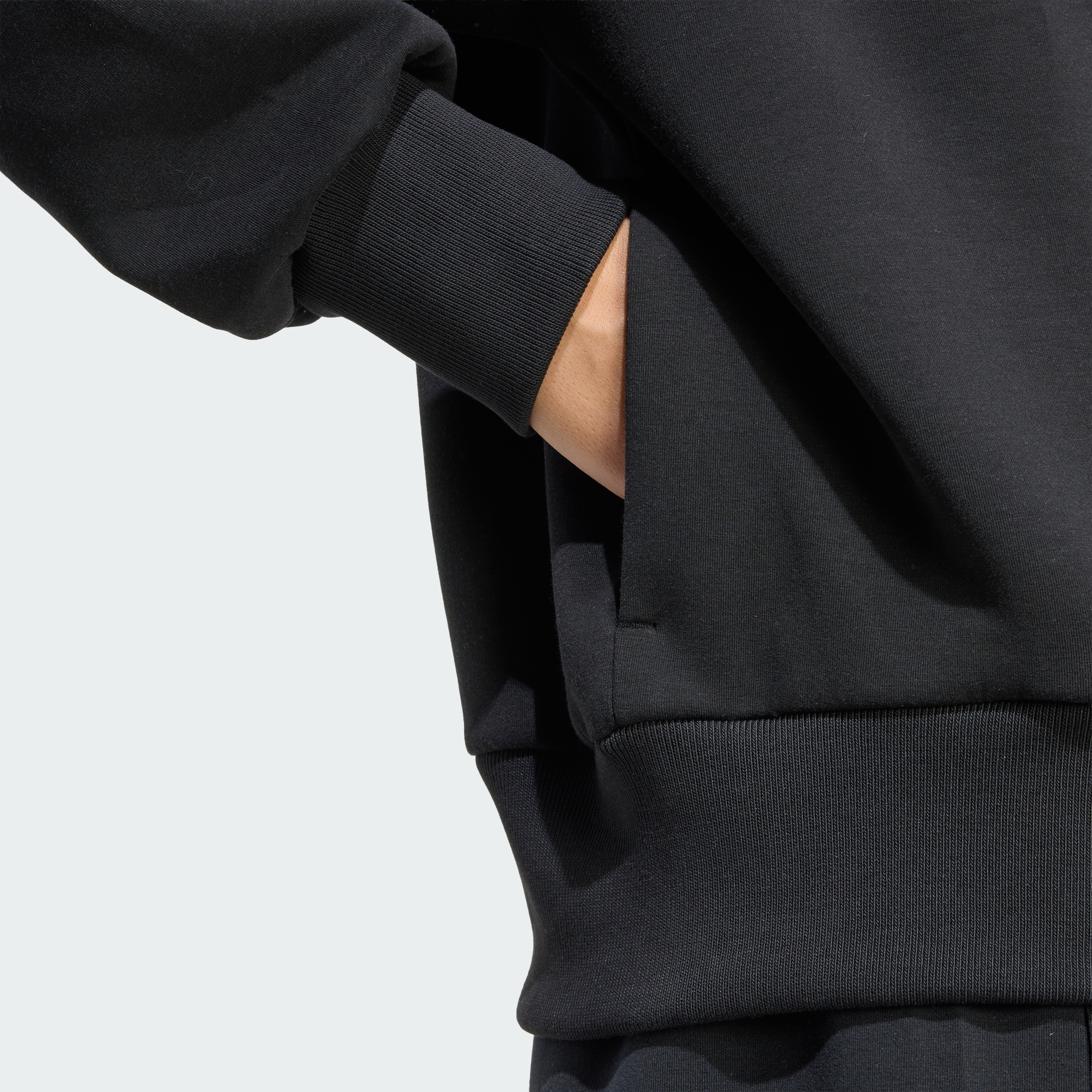 https://assets.adidas.com/images//2f5fbc0495e84155aac8c9ff8335a9ca_9366/KE9147_42_detail.jpg
