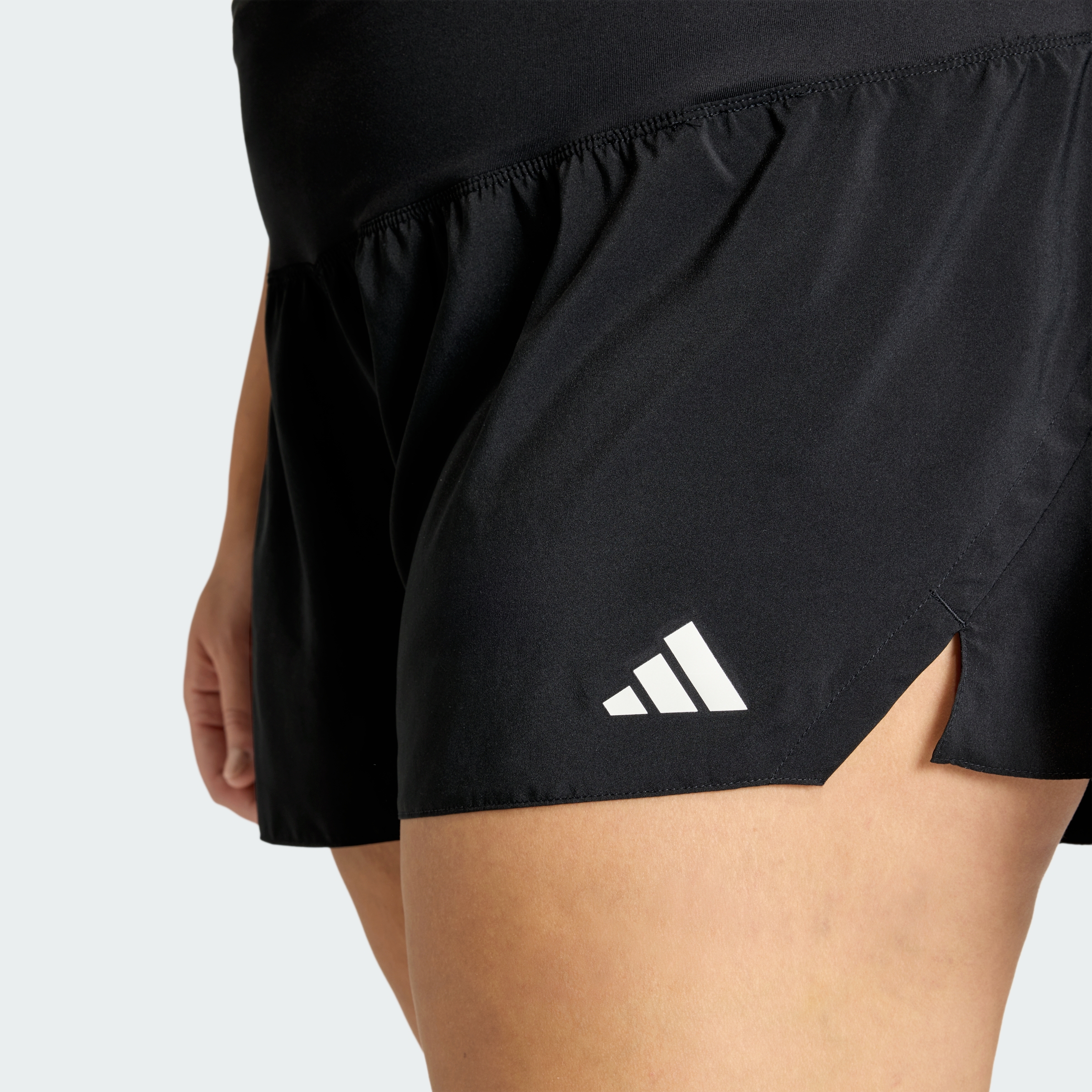 https://assets.adidas.com/images//db8f34d183cb41c2a0944634487649db_9366/KE9370_42_detail.jpg