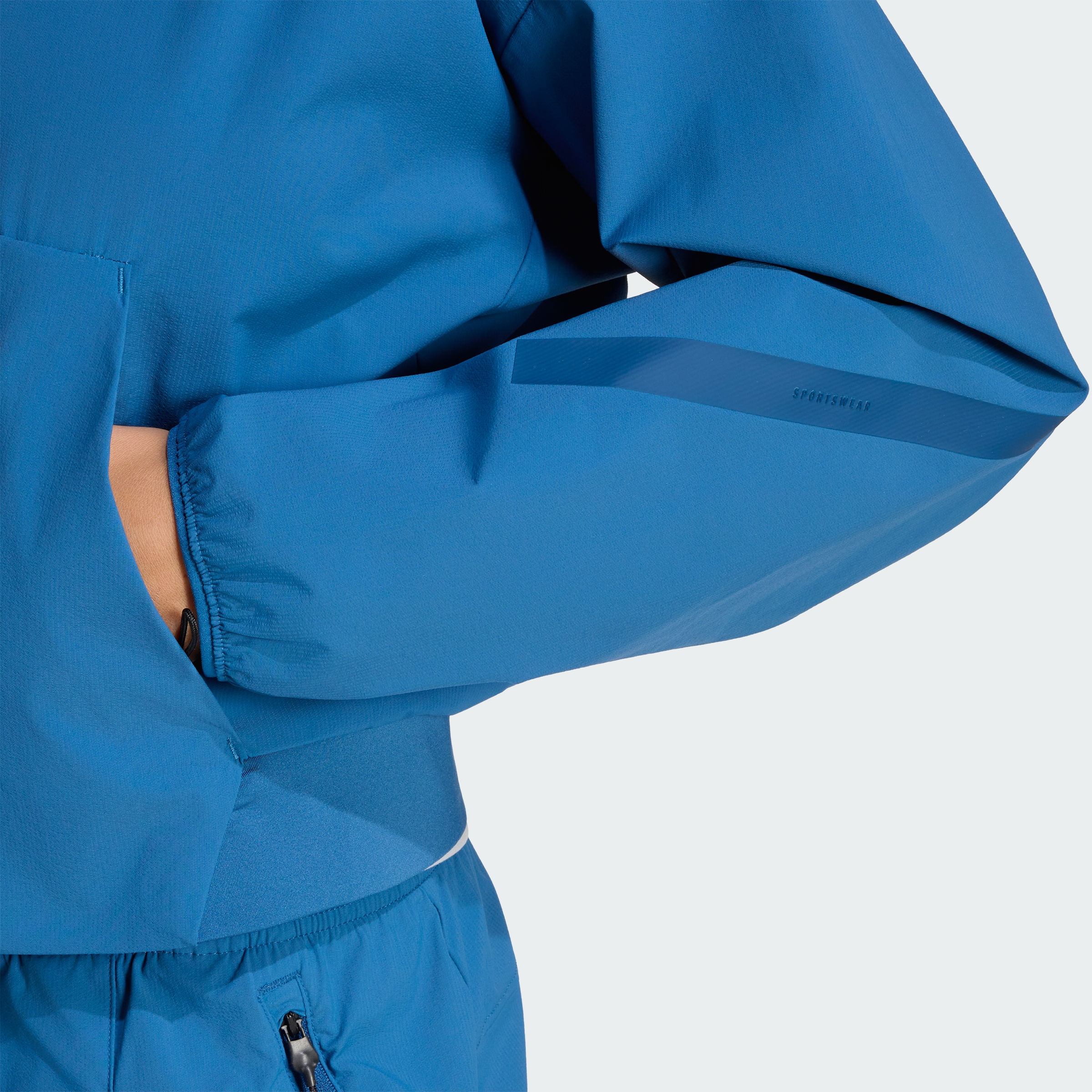 https://assets.adidas.com/images//fdd2306a391844b9903f011d302052a3_9366/KF1822_42_detail.jpg