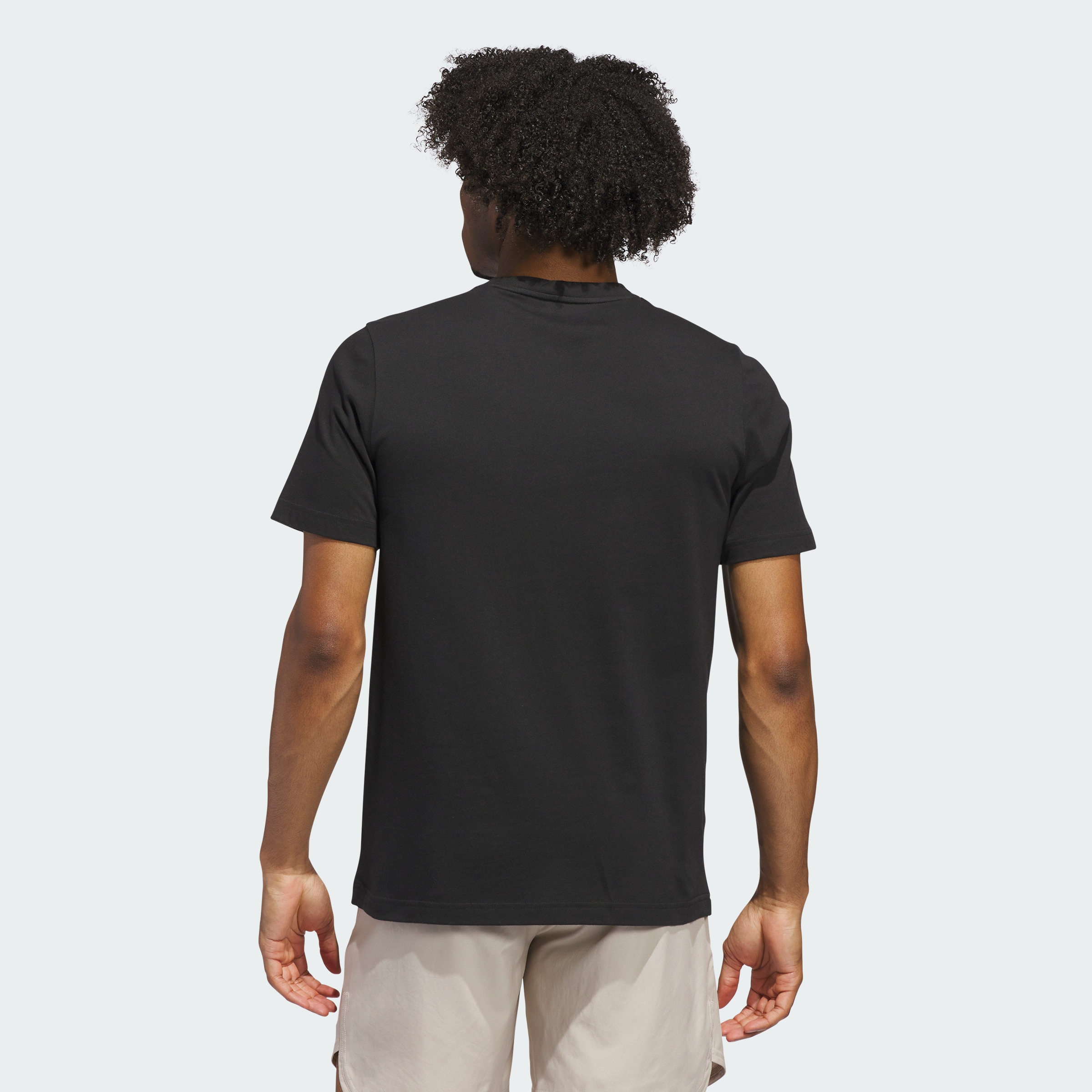 https://assets.adidas.com/images//bff7a17ca3bf4de6a9cf603772b3fd75_9366/KG3082_23_hover_model.jpg