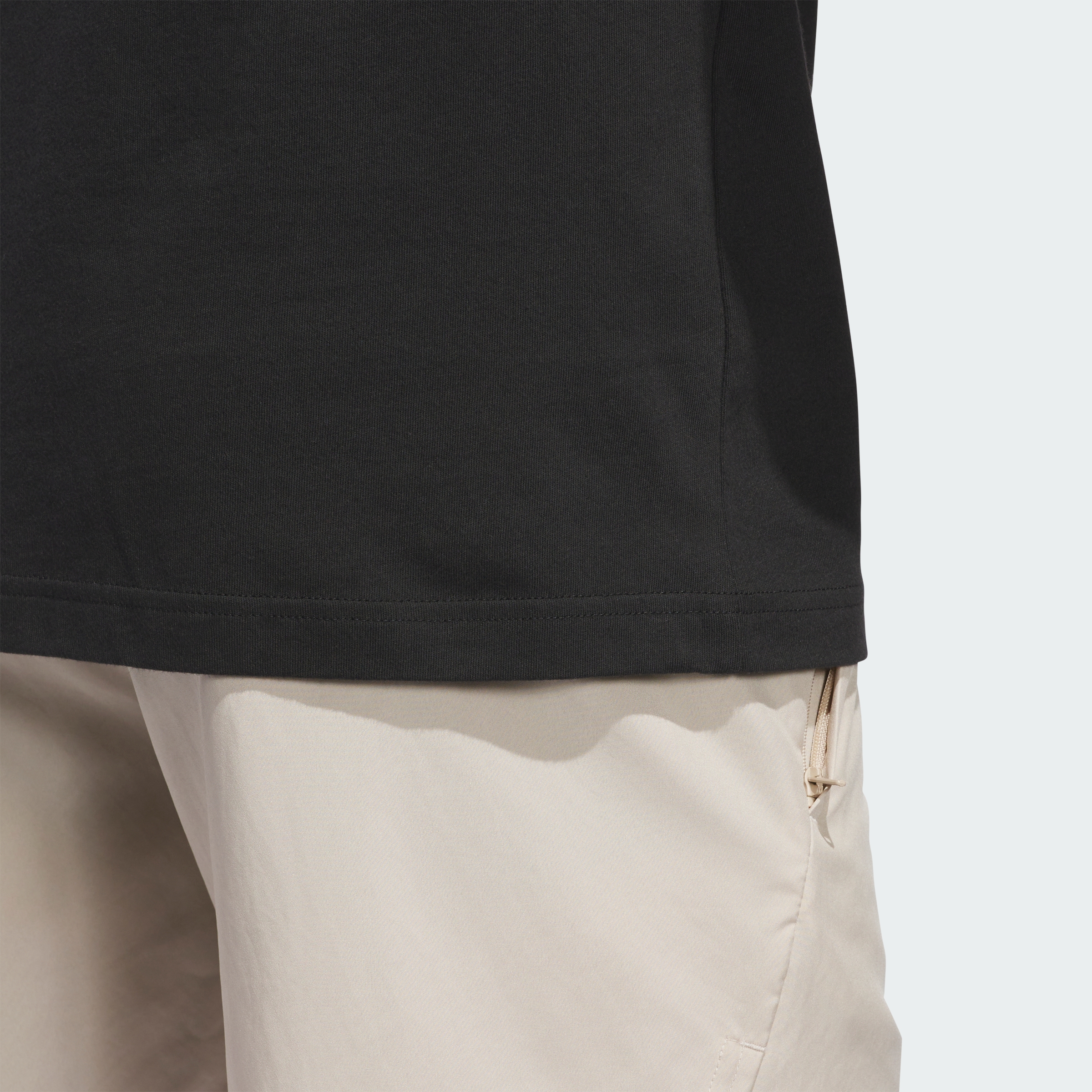 https://assets.adidas.com/images//f48ff633e1c94c31b9ff4f57b0820fd9_9366/KG3082_42_detail.jpg
