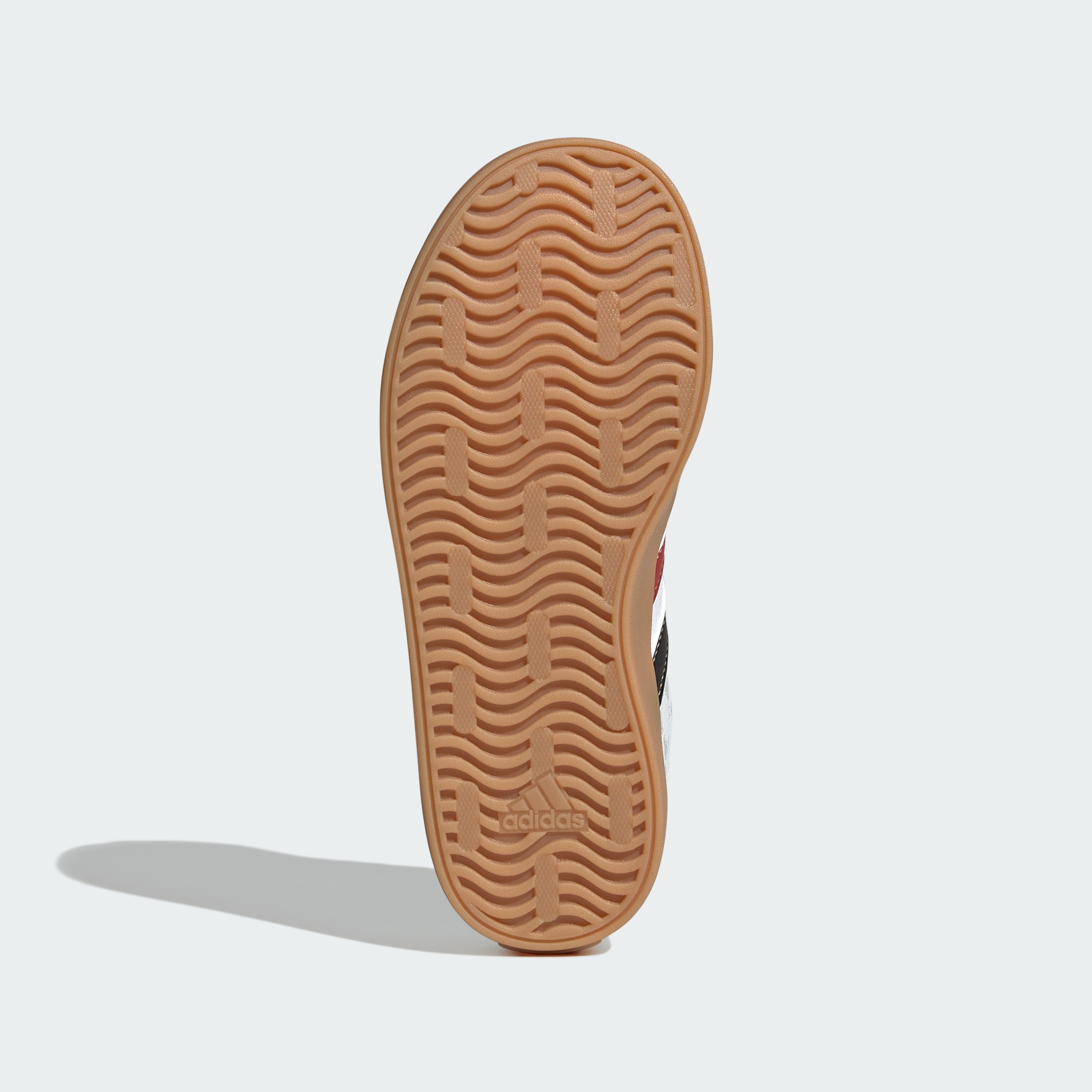 https://assets.adidas.com/images//cc2c54b00f114587acc6d8374cbab378_9366/KI3121_03_standard.jpg