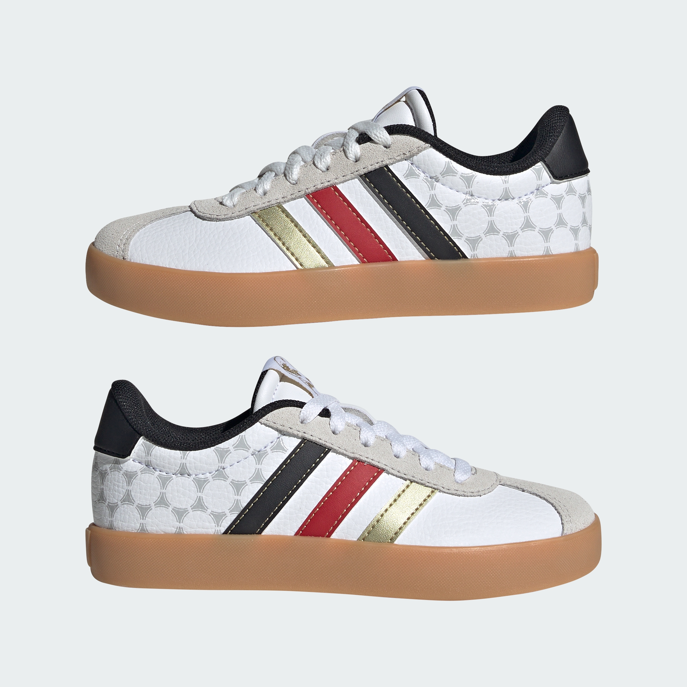 https://assets.adidas.com/images//fe9822370de44fbe8ee5609069e101e8_9366/KI3121_09_standard.jpg