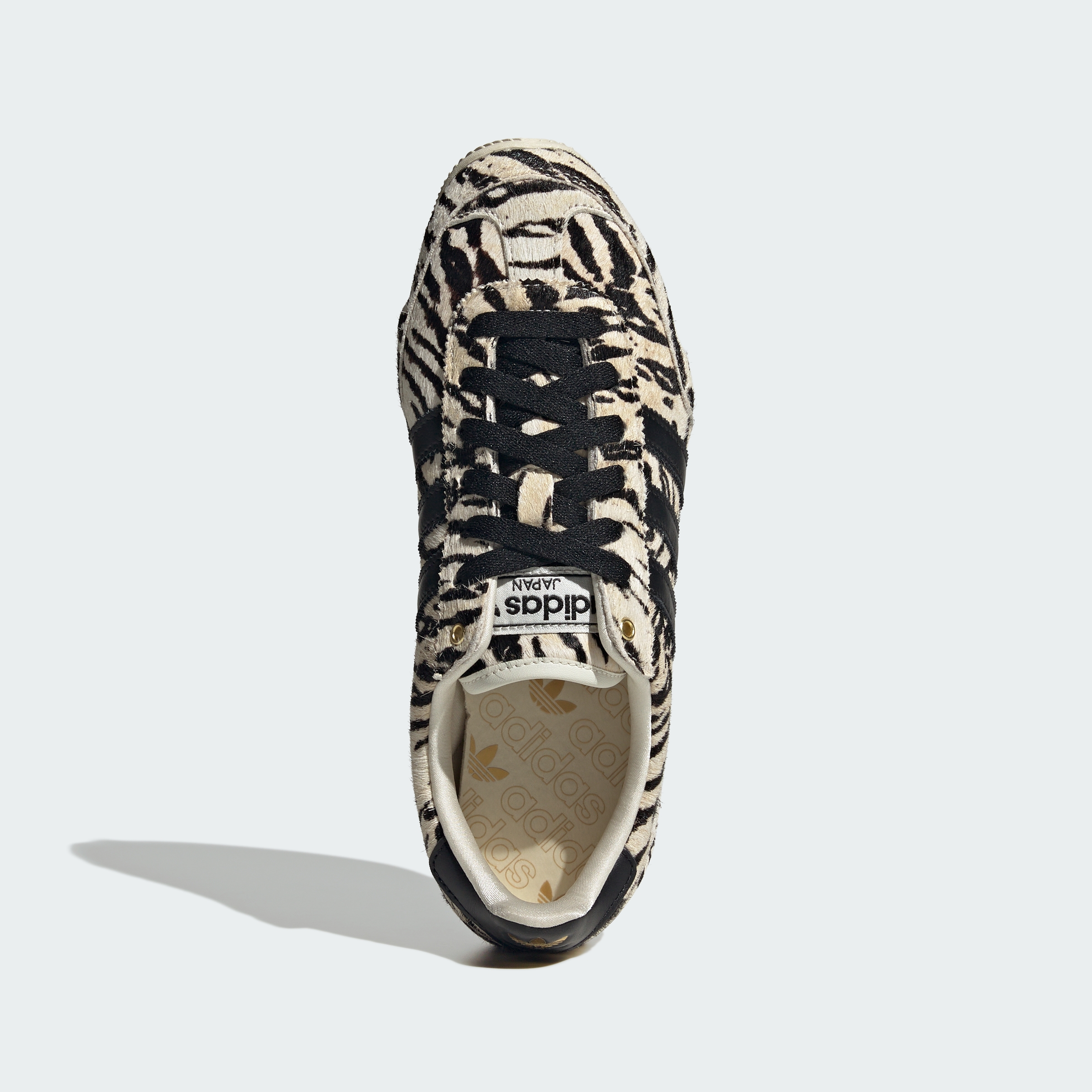 https://assets.adidas.com/images//bad2d6dbc91b4d65a8bc9515287b736e_9366/KI6544_02_standard_hover.jpg