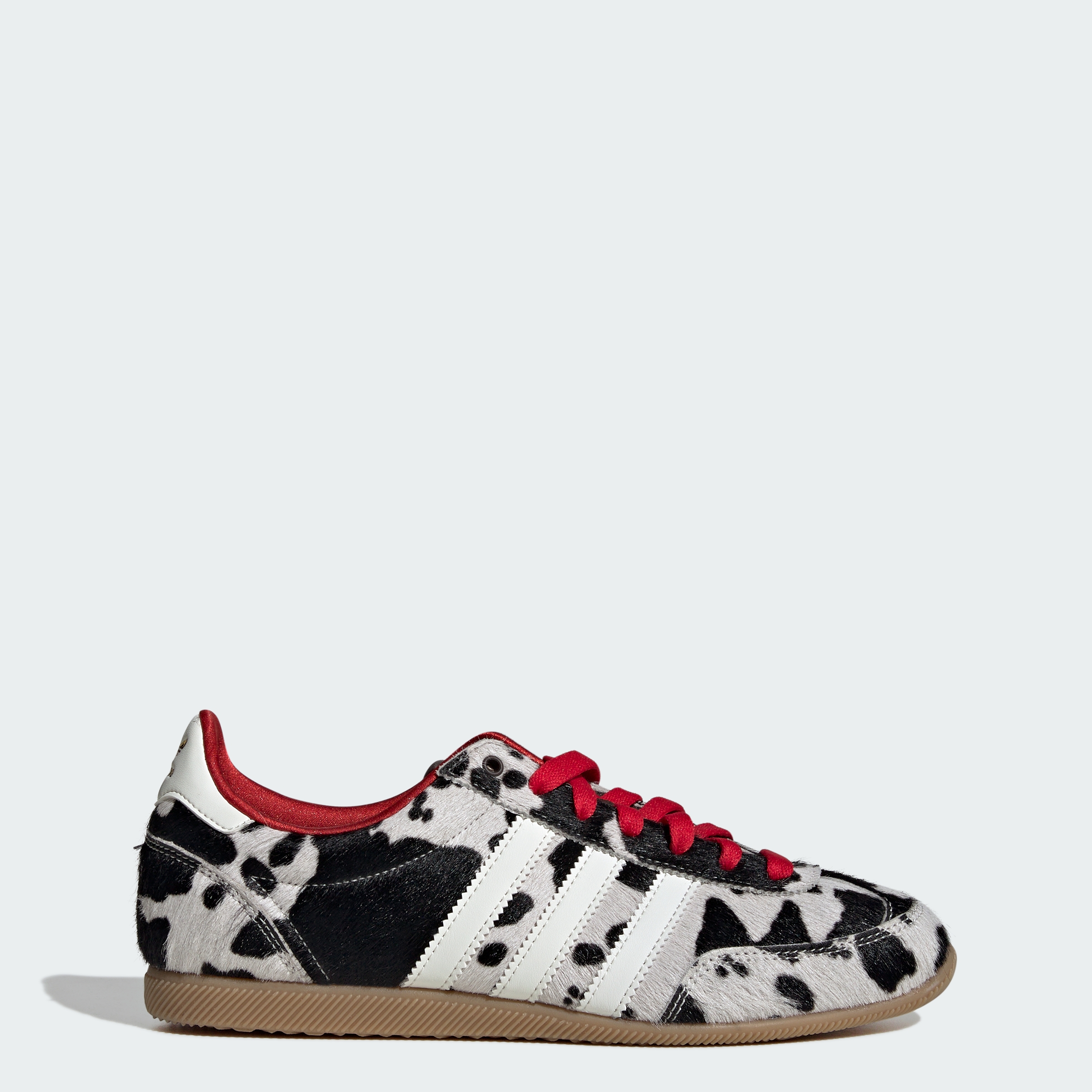https://assets.adidas.com/images/13b94f95ffb640508538710fa22b08ee_9366/KI6954_00_plp_standard.jpgKI6954_00_plp_standard.jpg