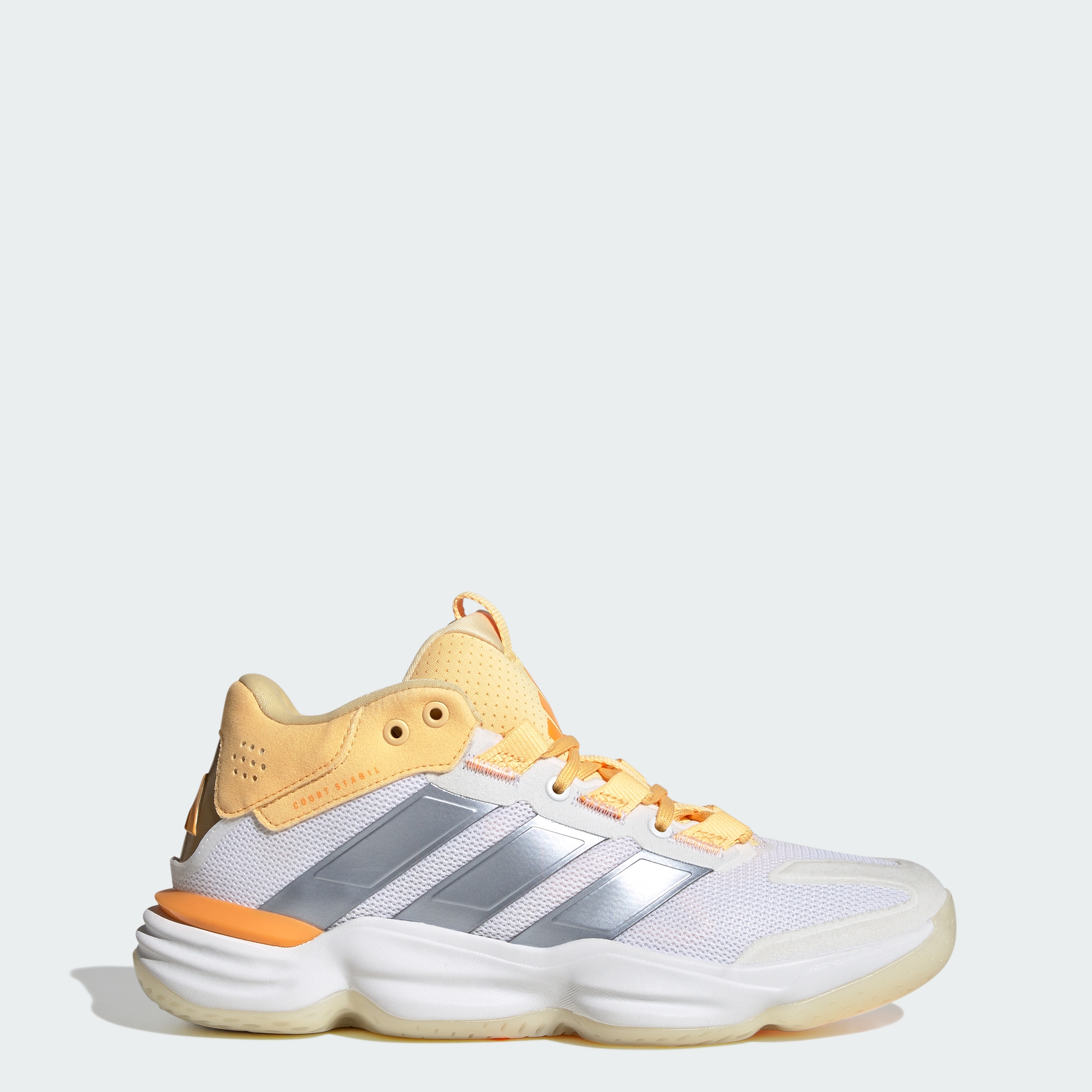 https://assets.adidas.com/images/7c8736e836bc452f82144351246aa2b1_9366/KJ3663_00_plp_standard.jpgKJ3663_00_plp_standard.jpg