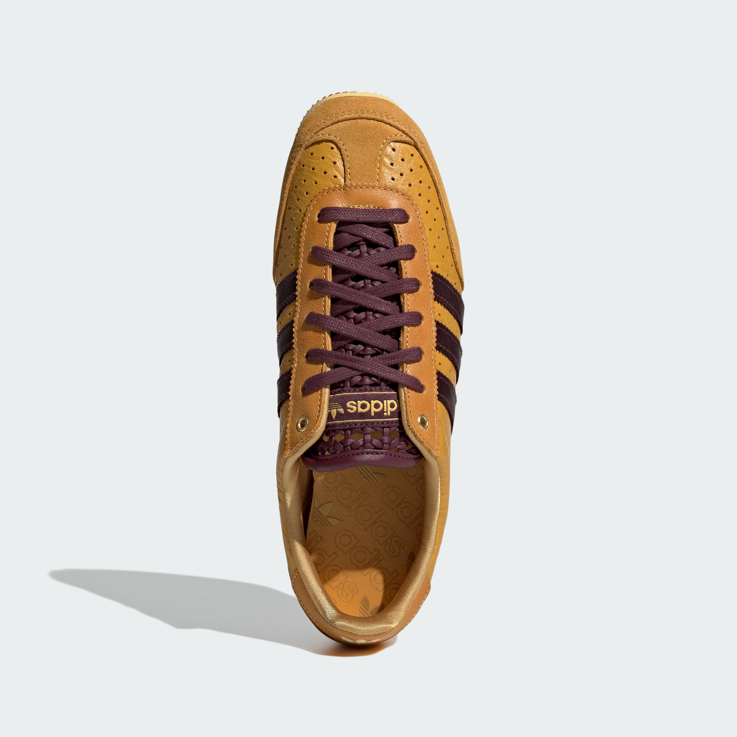 https://assets.adidas.com/images//c90ae48a96c3461da93ef484f9be28ab_9366/KJ6157_02_standard_hover.jpg