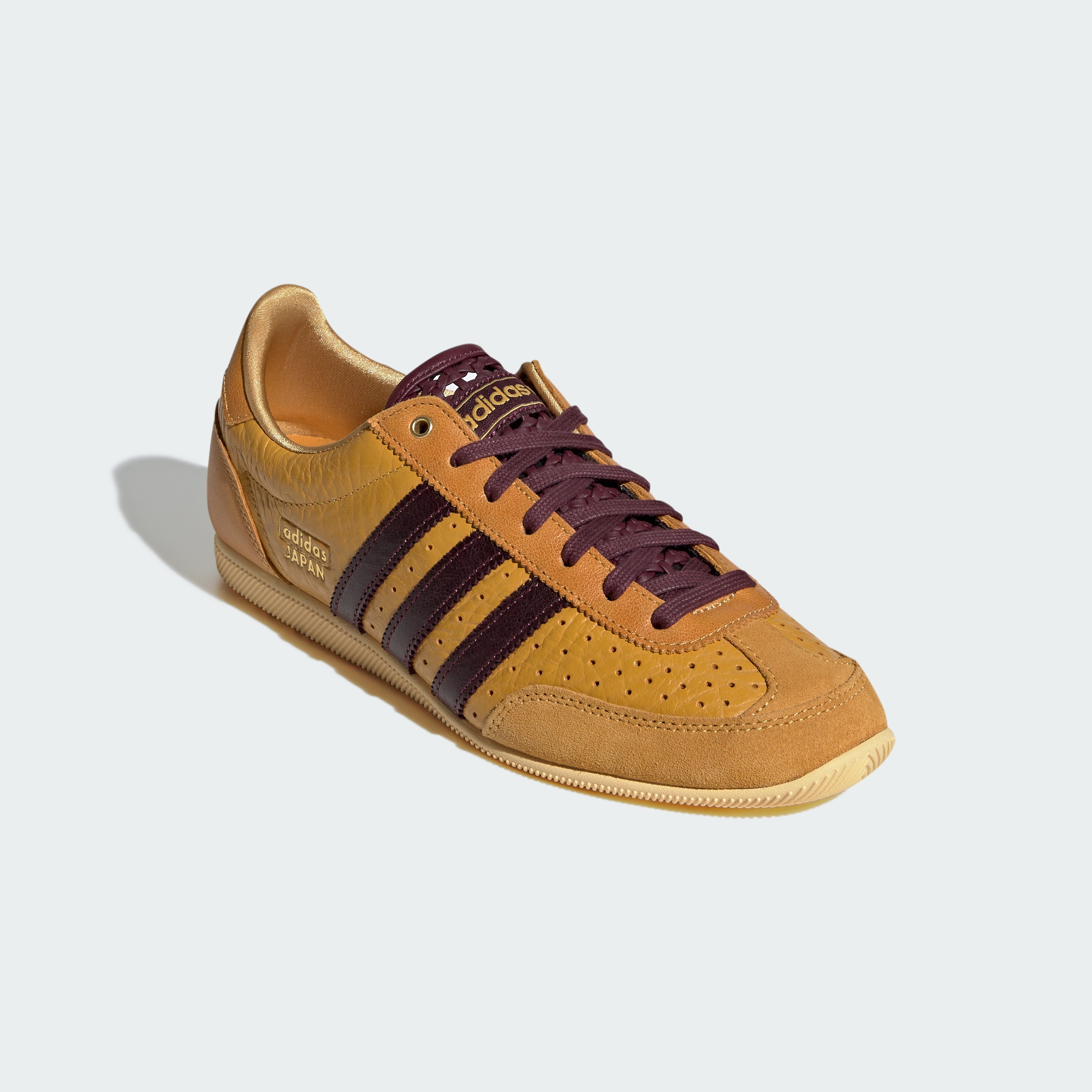 https://assets.adidas.com/images//0bcc103c7dad4ad7a7fc5b7bfaff12cd_9366/KJ6157_04_standard.jpg