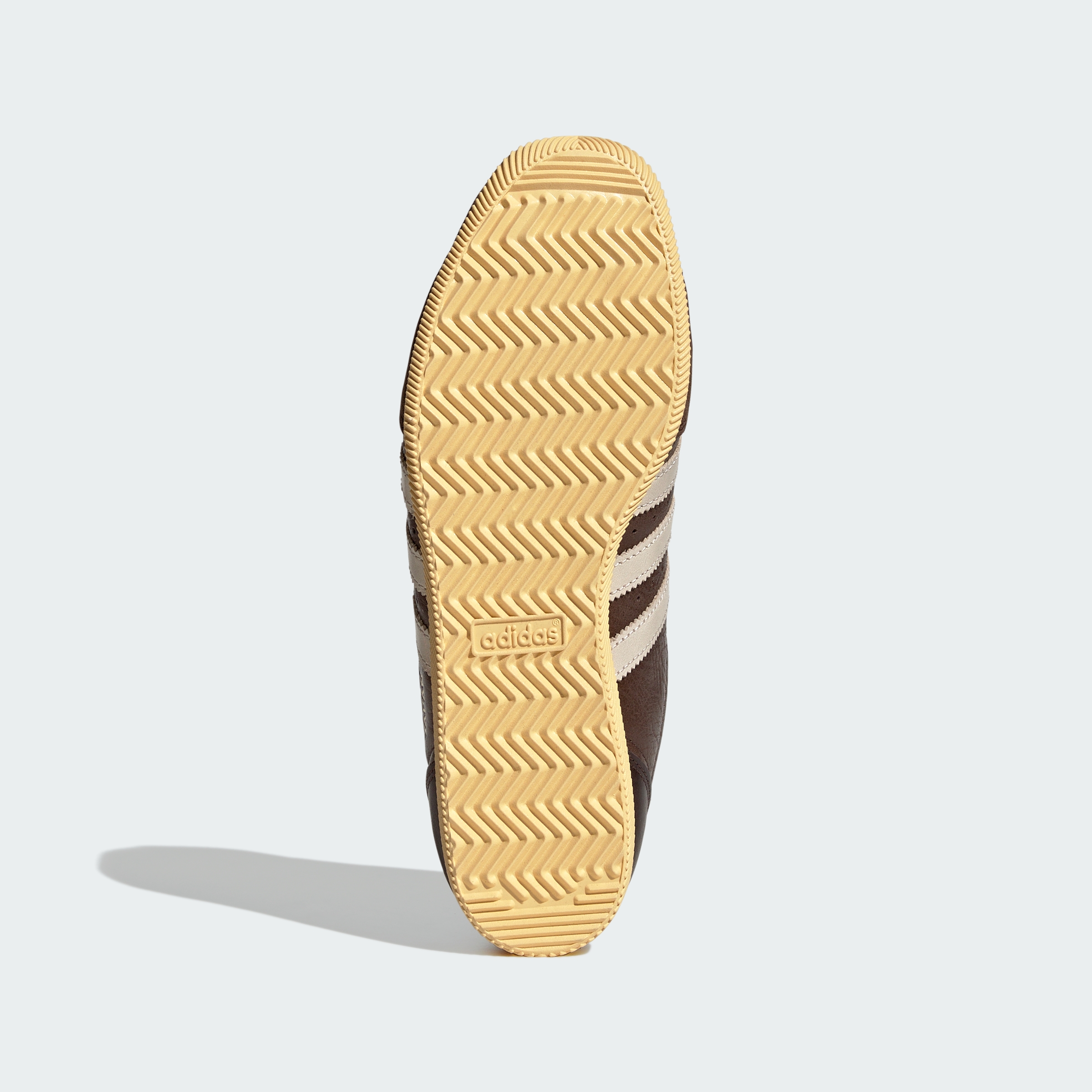 https://assets.adidas.com/images//fc40a566e39a4d75adff98104ac17f41_9366/KJ6158_03_standard.jpg