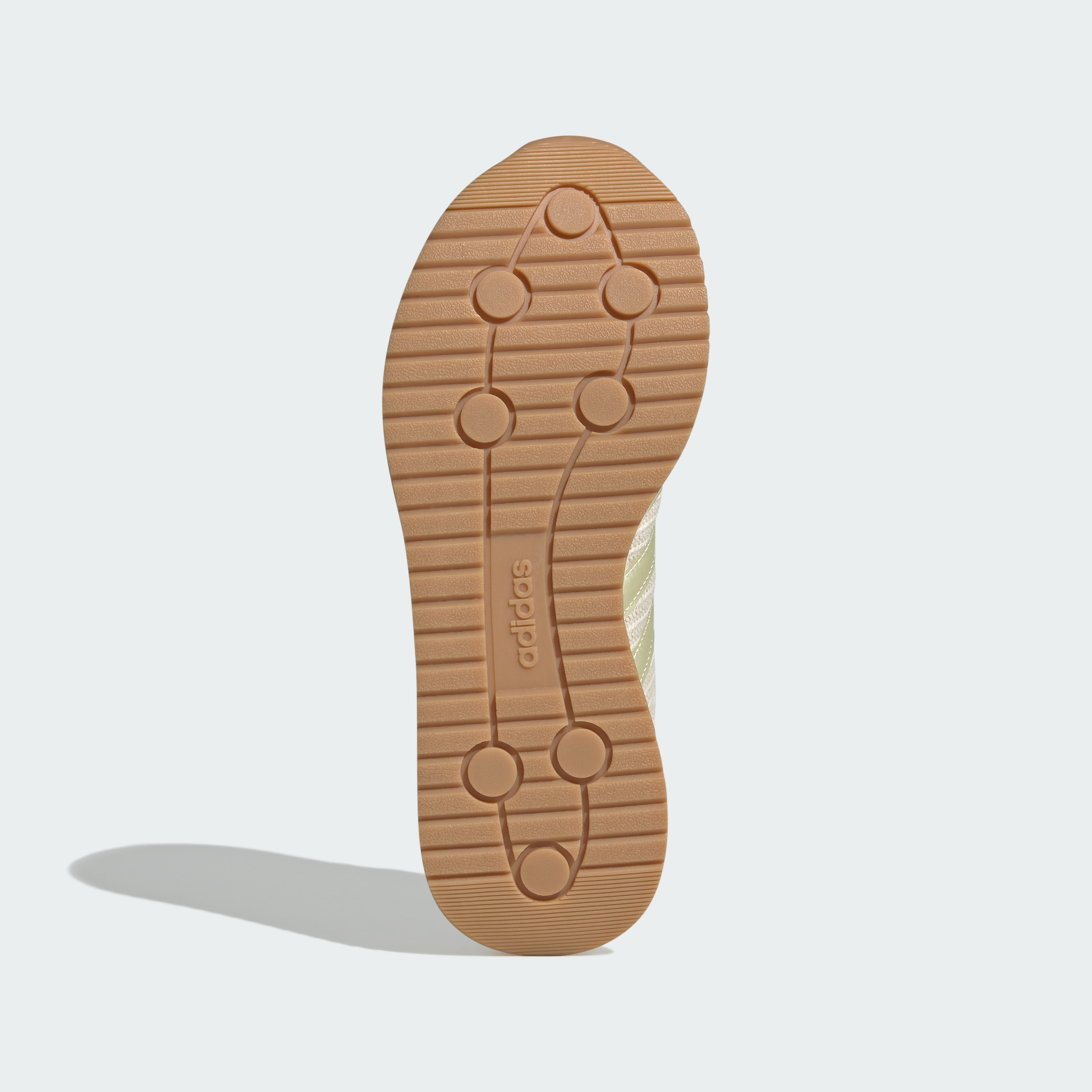 https://assets.adidas.com/images//9548531640f14832b3a3d5f5b49c19bf_9366/KK3393_03_standard.jpg