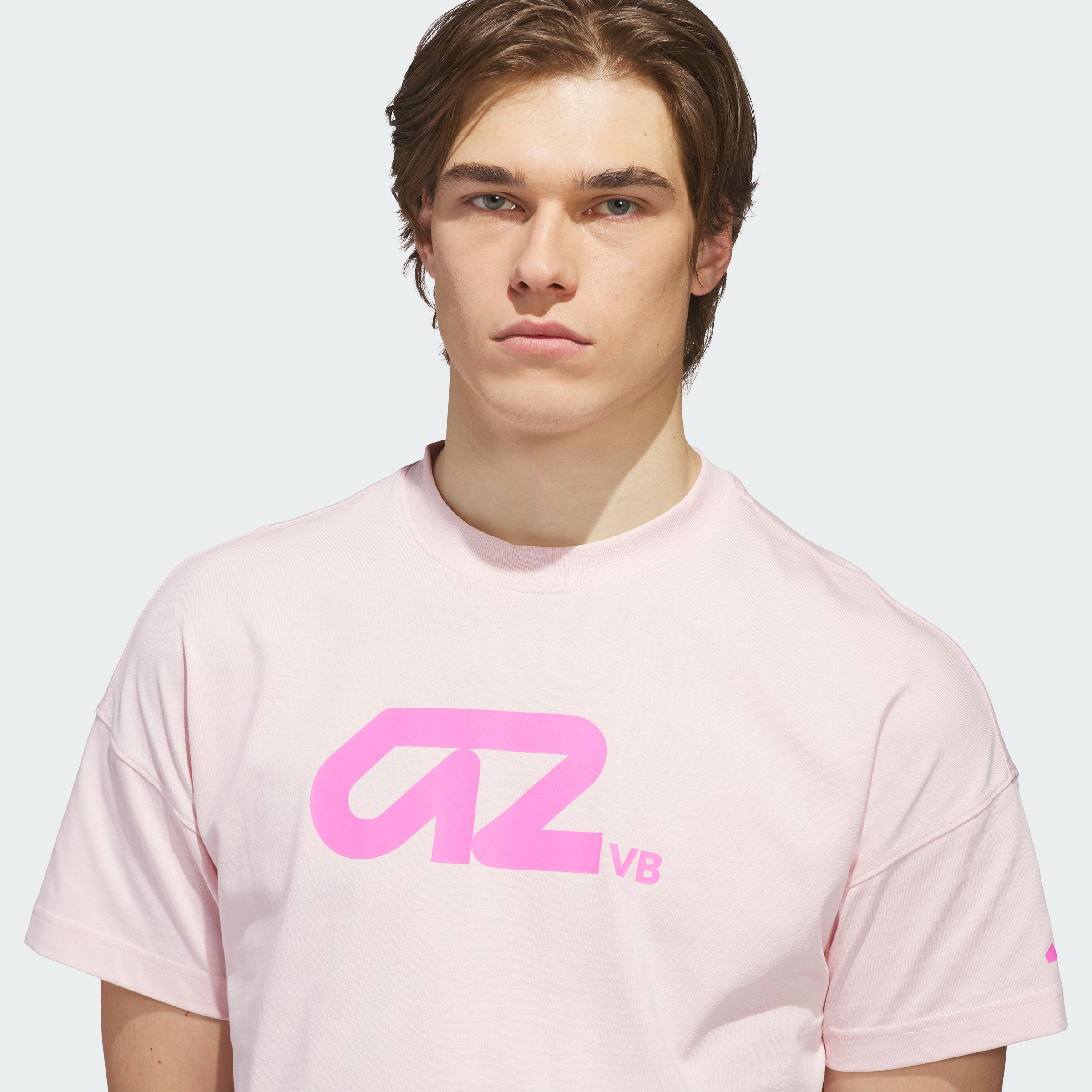 https://assets.adidas.com/images//b4f929739d65474cb31d7f58568efa5f_9366/KQ7790_41_detail.jpg