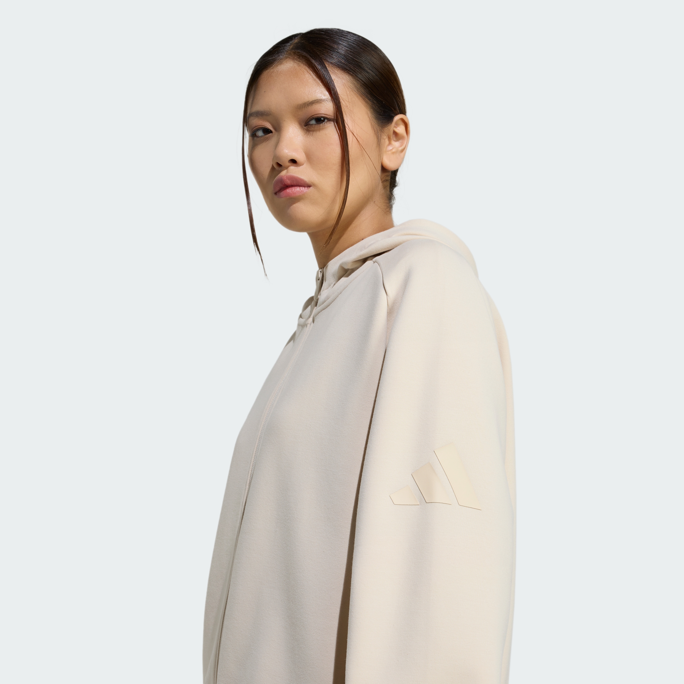 https://assets.adidas.com/images//479c06b4ef92414f98dd229a3ac892ea_9366/KT0443_41_detail.jpg