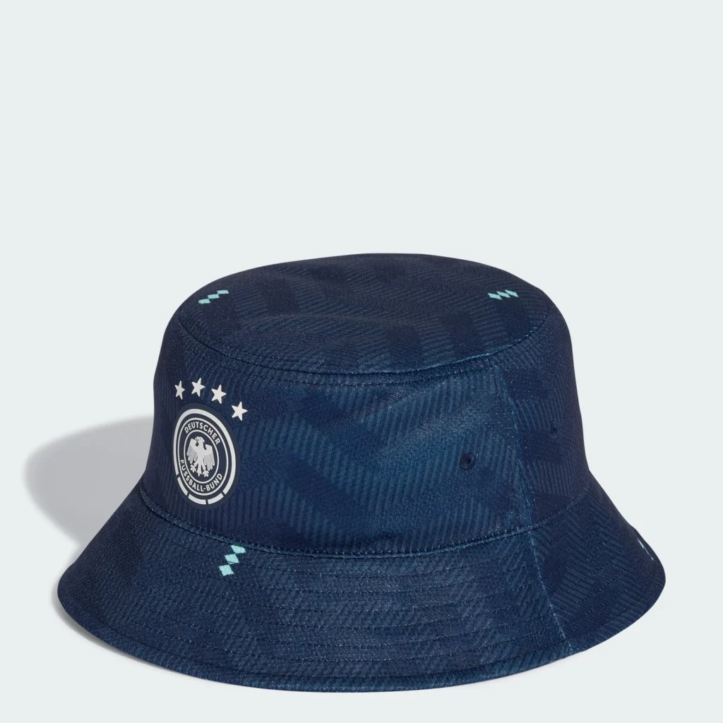 https://i.ebayimg.com/images/g/79wAAeSwNwVqbDAy/s-l1600.webp