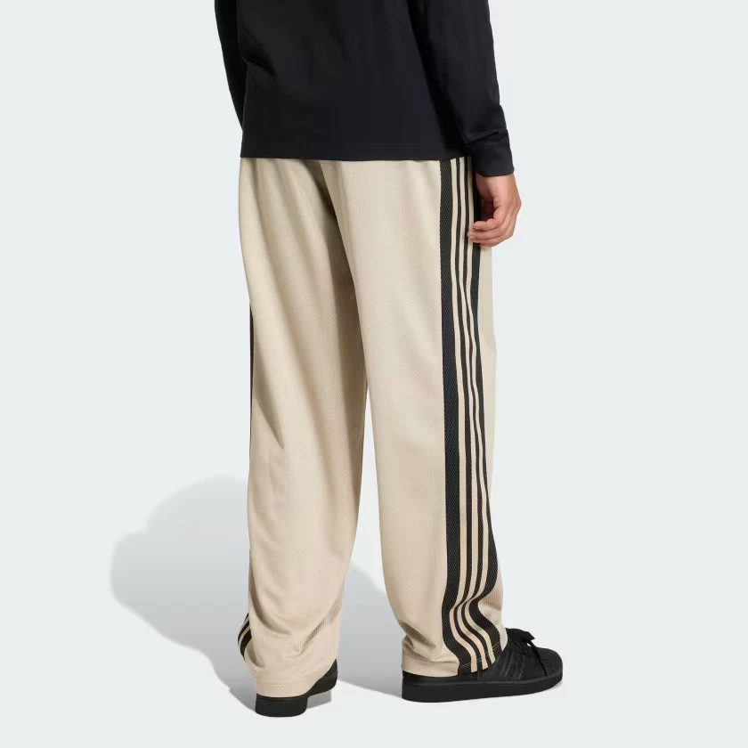 https://i.ebayimg.com/images/g/Xr0AAeSwY5xqDgN0/s-l1600.webp