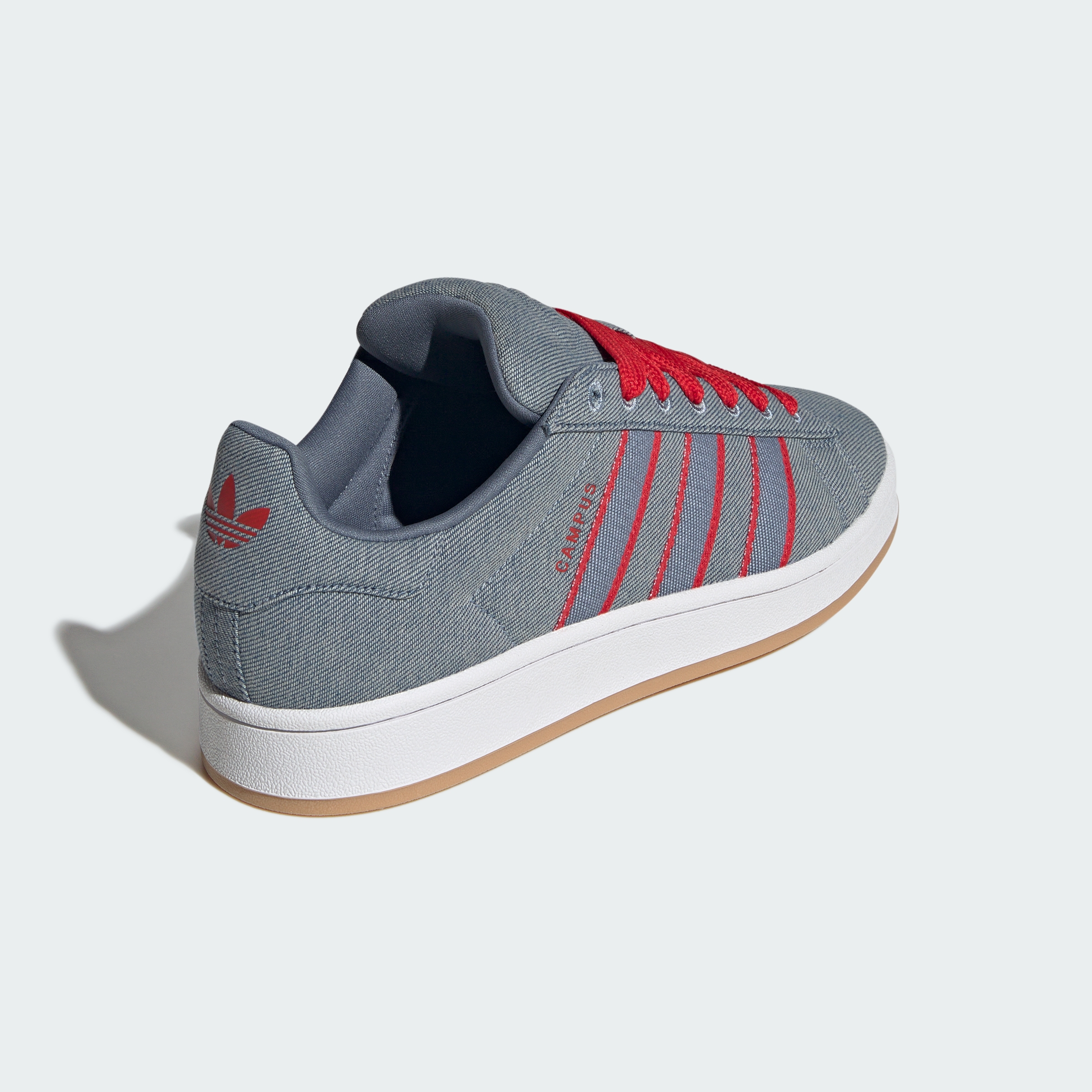 https://assets.adidas.com/images//3ae8de920c22408c90edf0d33c5b2a10_9366/IH6729_05_standard.jpg