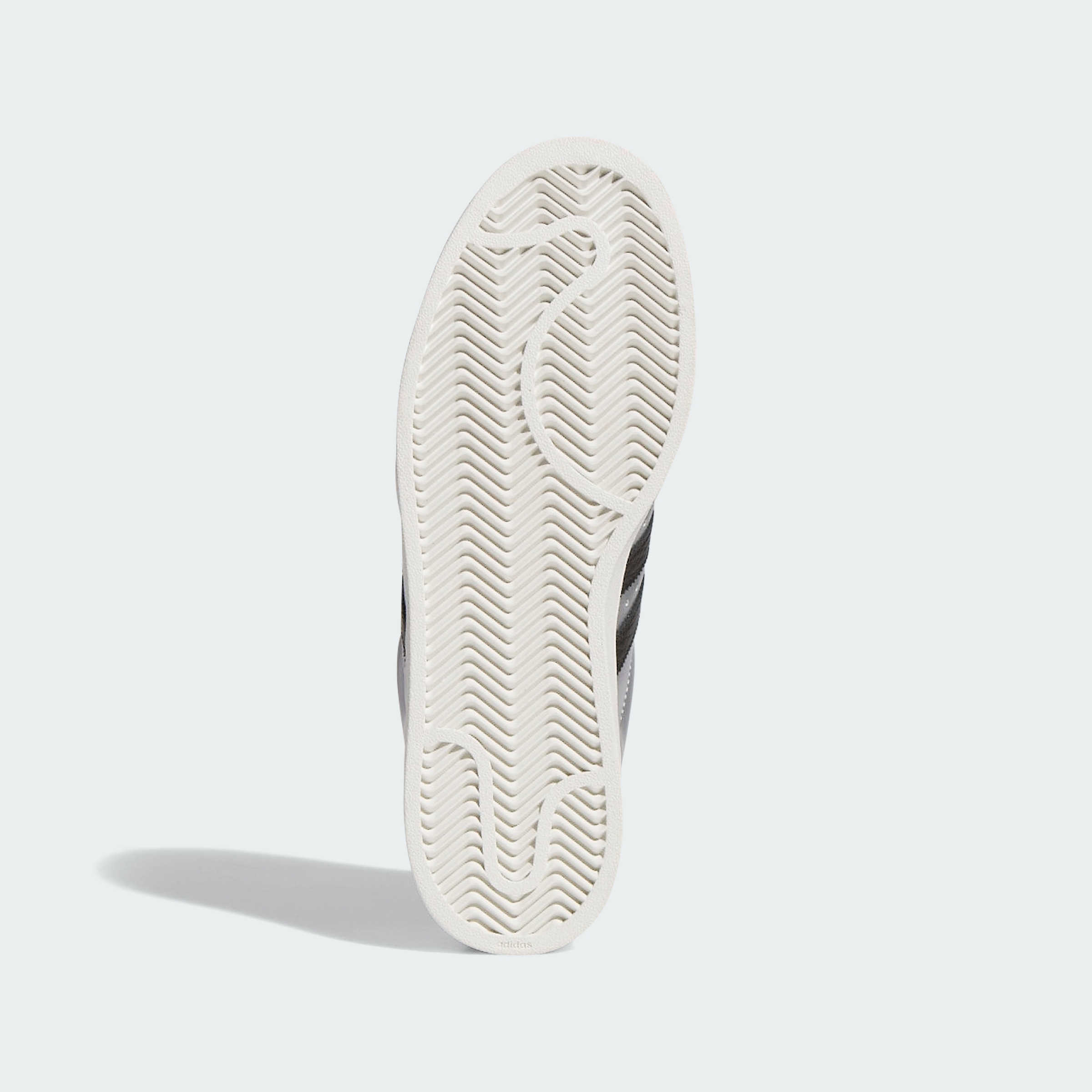 https://assets.adidas.com/images//f90ff21f03b94aa6b8ab15557353b46a_9366/KI2005_03_standard.jpg