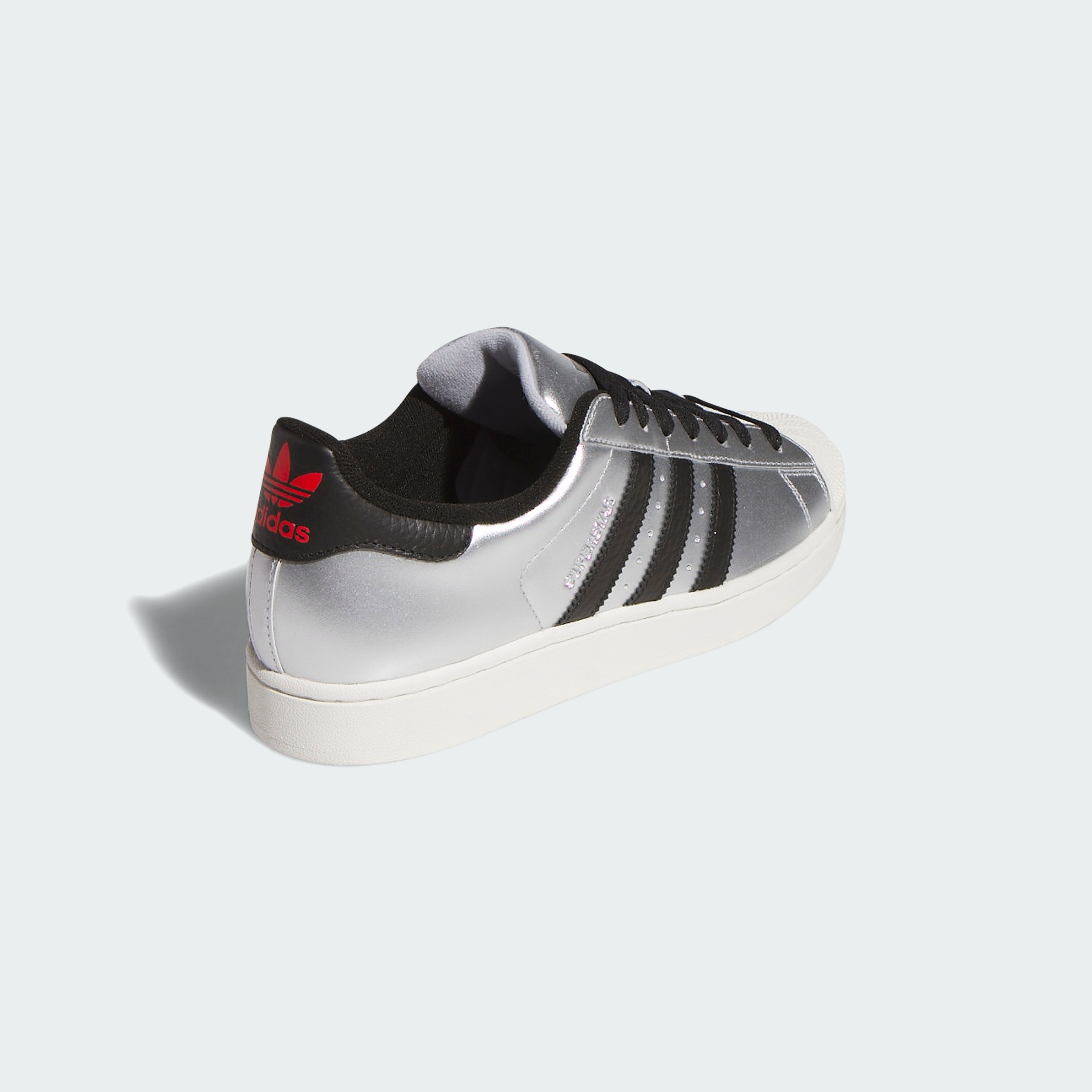 https://assets.adidas.com/images//6bd44ee4235341c1abd24d13b70d6b7f_9366/KI2005_05_standard.jpg