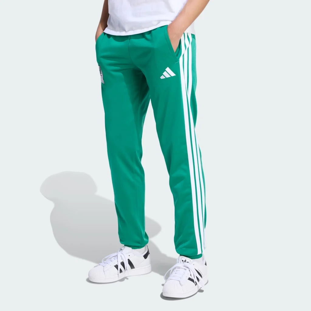 https://i.ebayimg.com/images/g/BagAAeSw2GhqqwC4/s-l1600.webp